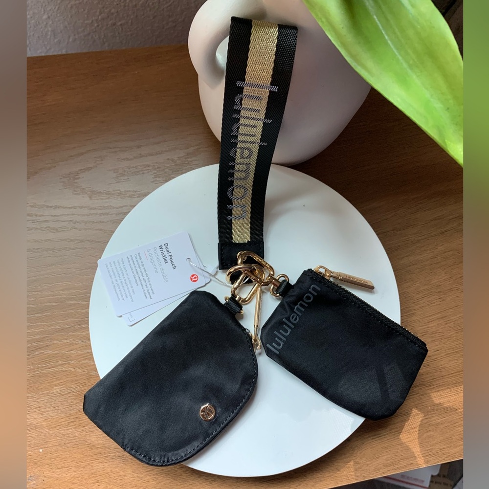 Lululemon dual pouch wristlet